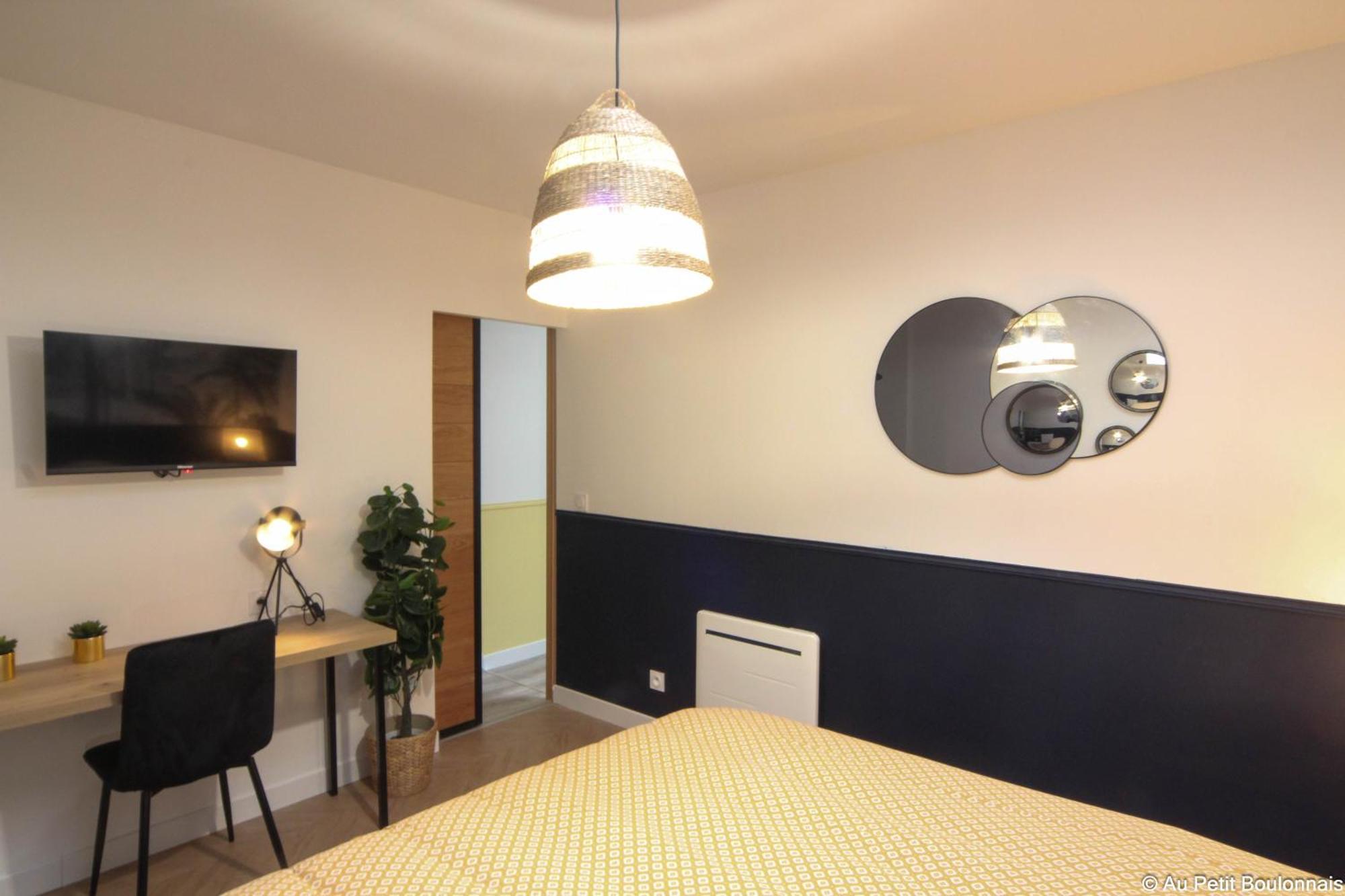 Au Nouveau Boulonnais - 4 Appartements Charmants Pour Couples, Familles Et Groupe D'Amis, Vieille Ville Et Centre Ville De Boulogne Sur Mer 外观 照片