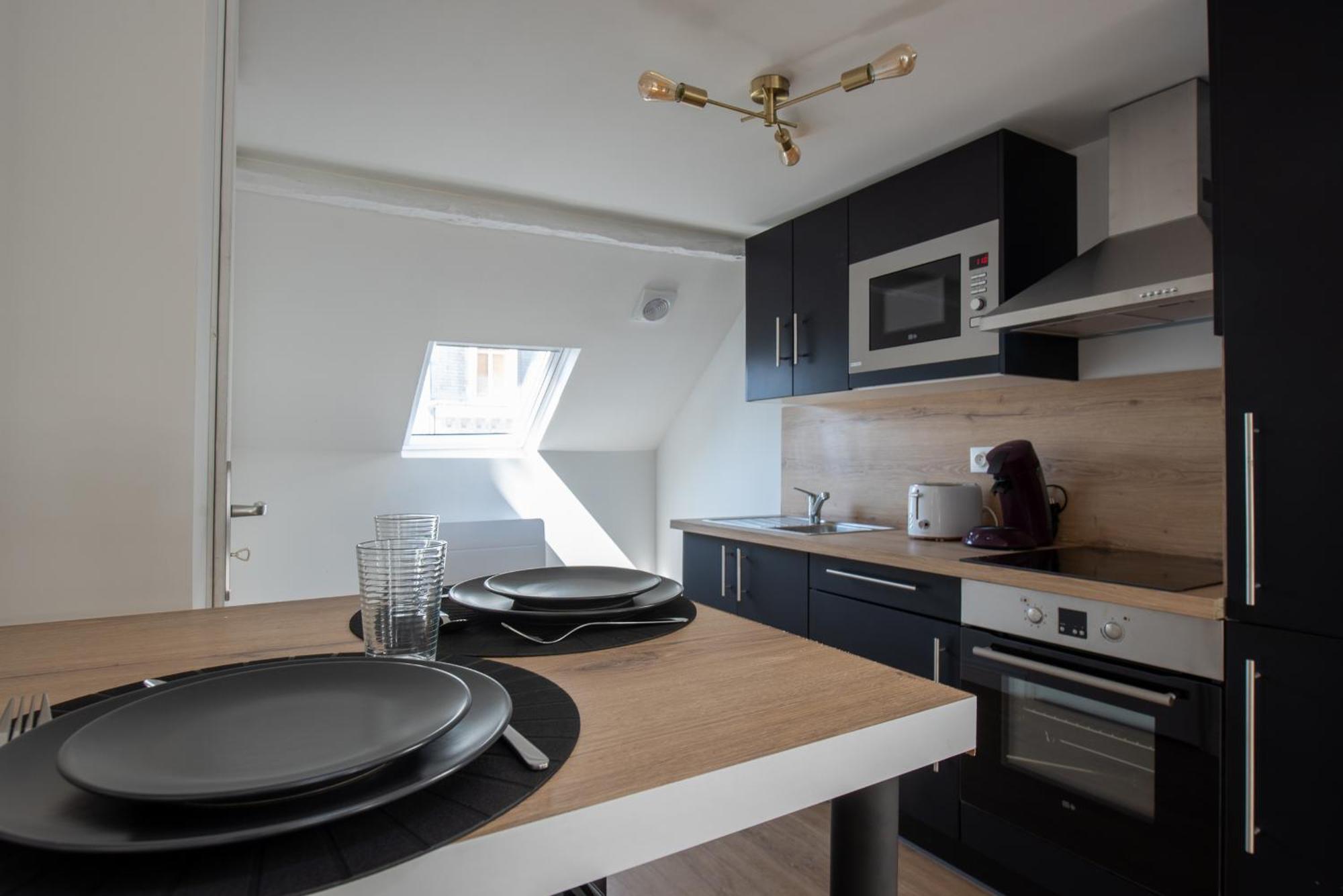 Au Nouveau Boulonnais - 4 Appartements Charmants Pour Couples, Familles Et Groupe D'Amis, Vieille Ville Et Centre Ville De Boulogne Sur Mer 外观 照片
