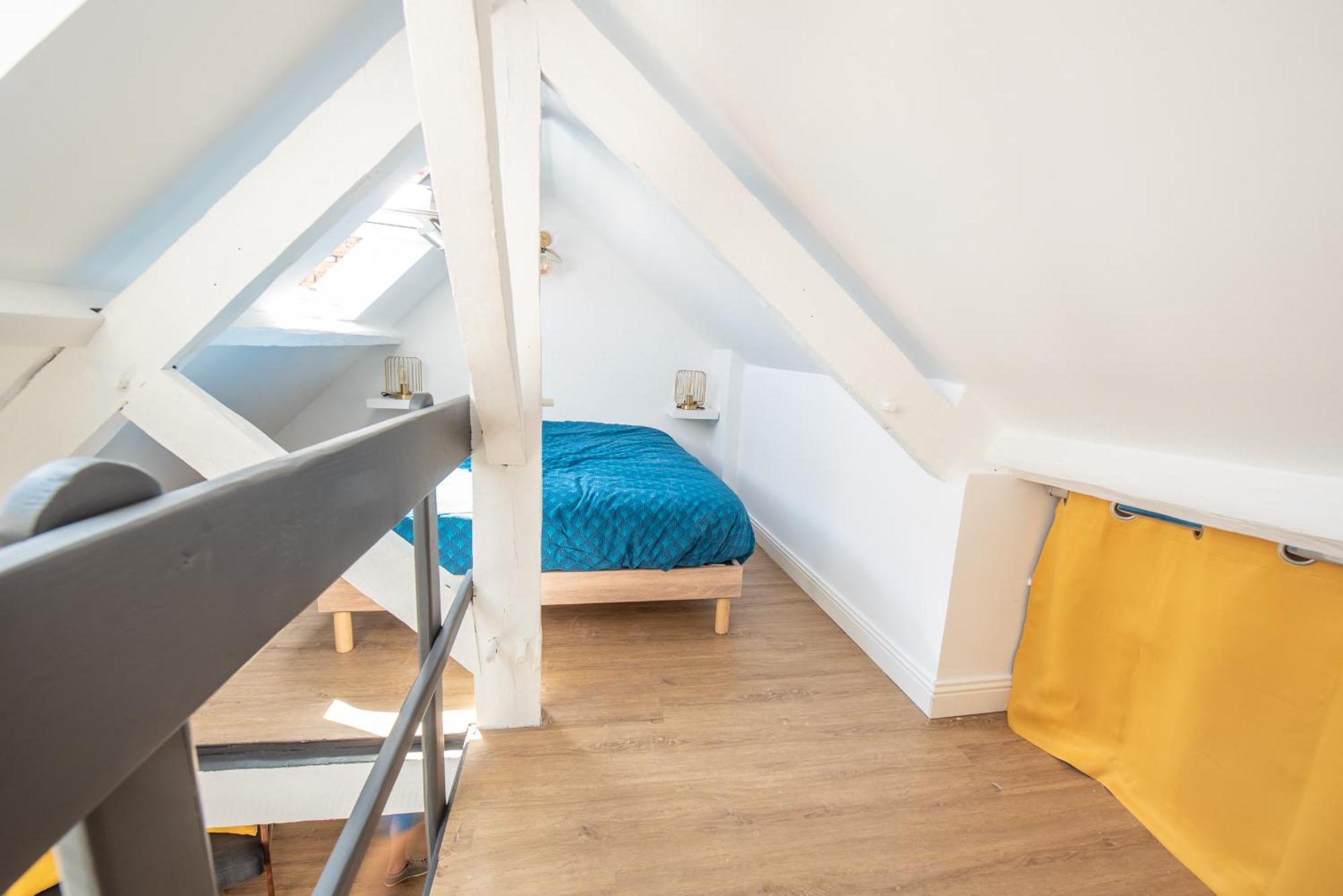Au Nouveau Boulonnais - 4 Appartements Charmants Pour Couples, Familles Et Groupe D'Amis, Vieille Ville Et Centre Ville De Boulogne Sur Mer 外观 照片